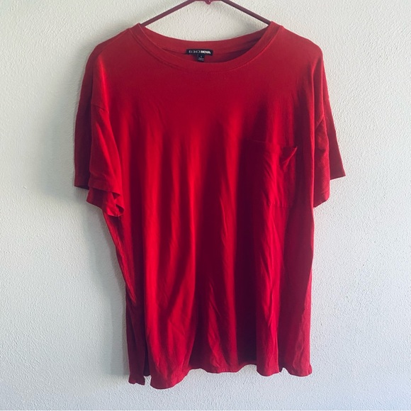 Fashion Nova red casual tee - Picture 4 of 8